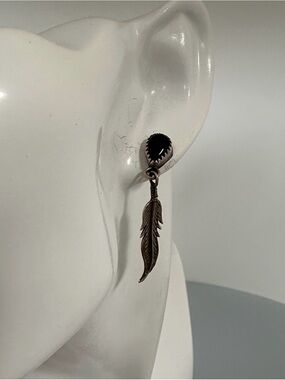 925 sterling silver Onyx gems earrings